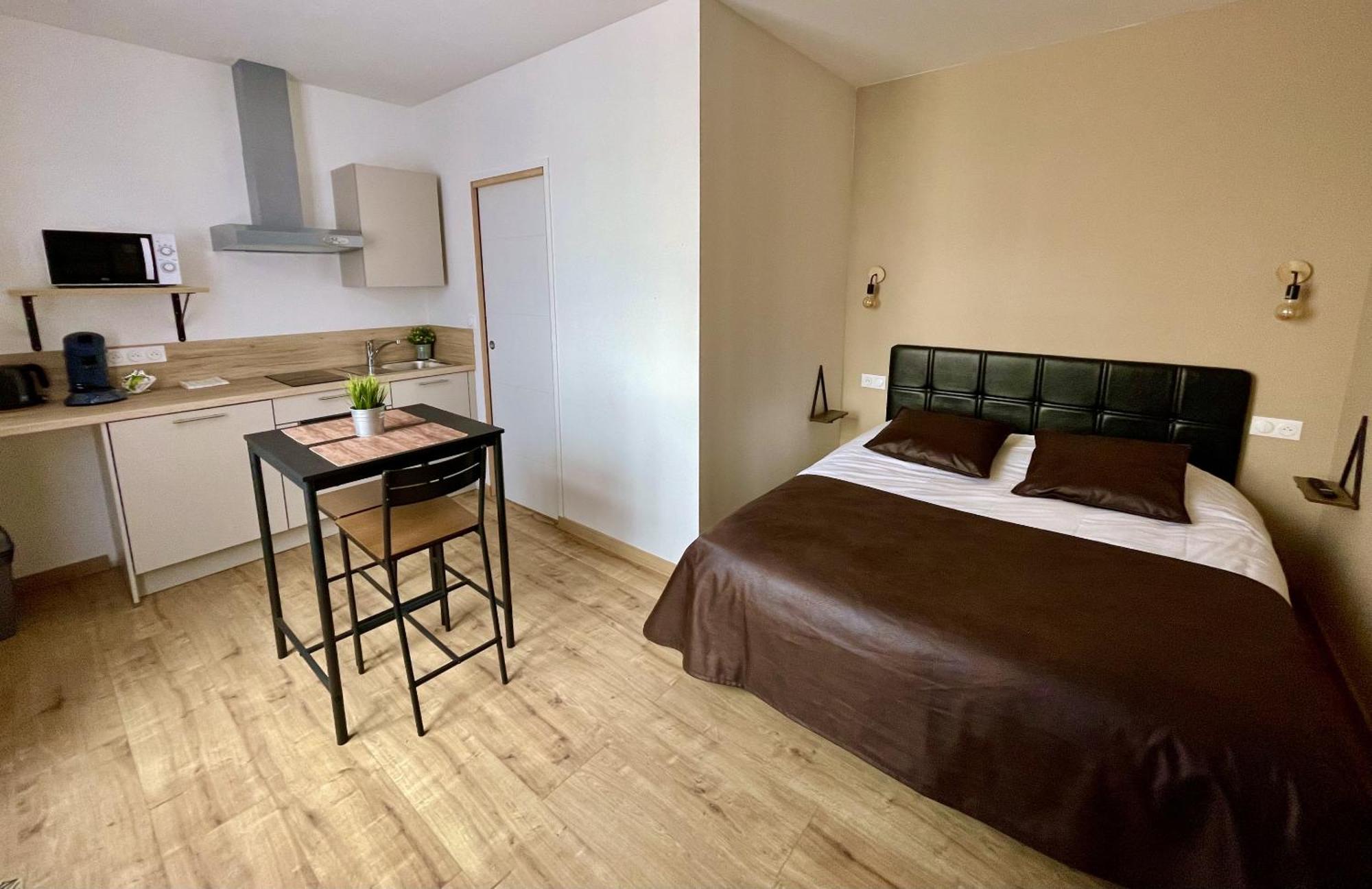 لونس Appart Hotel Gambetta الغرفة الصورة